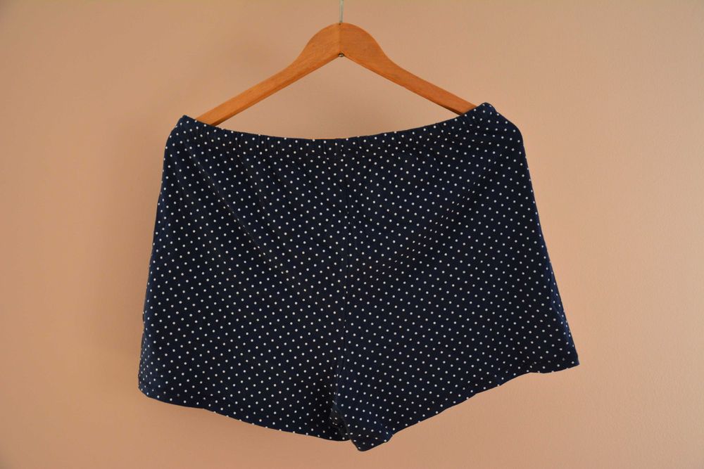 Shorty piżamowe w kropki