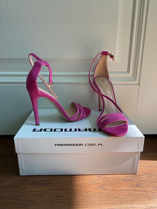 Zamszowe szpilki Prima Moda