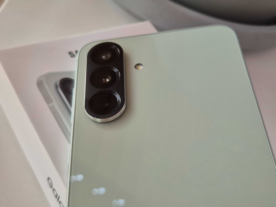 Samsung Galaxy A56 5G 256GB stan bardzo dobry