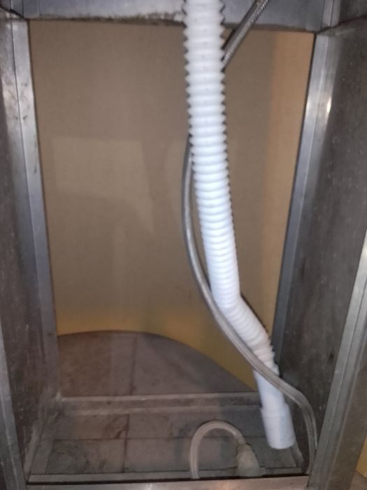 Lava mãos industrial com pedal e torneira