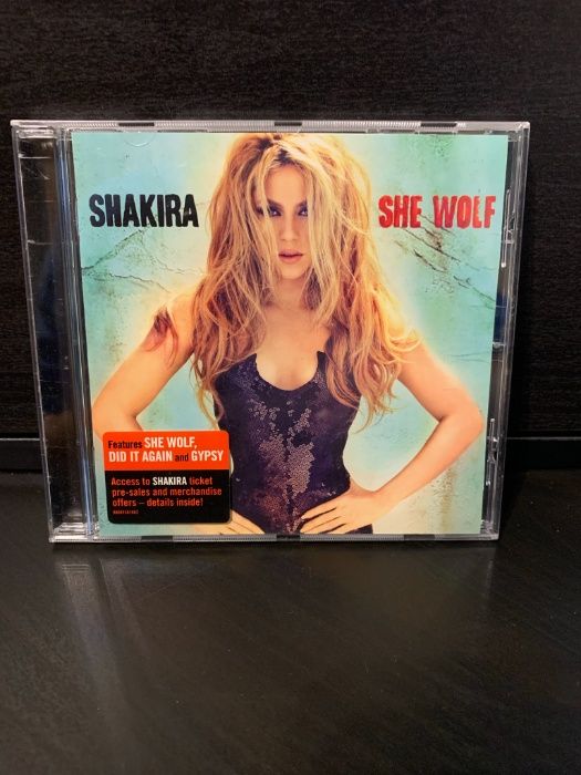 CD - Shakira She Wolf