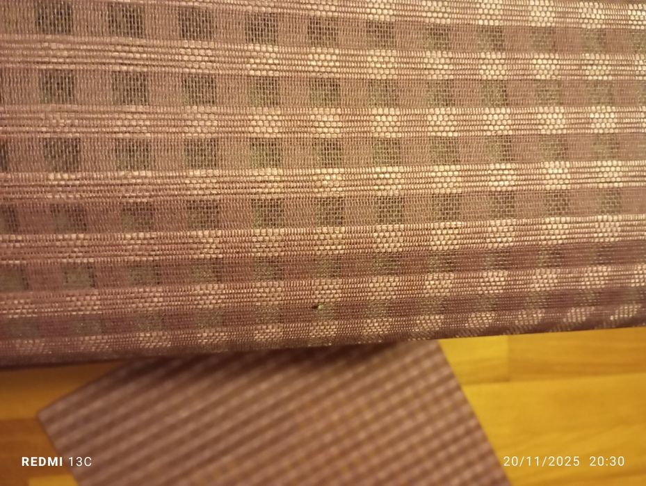 Estores mais restos de tecido