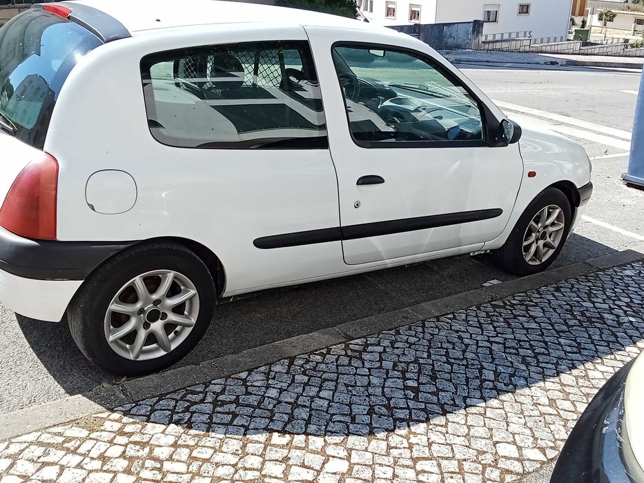 Renault Clio em Coimbra