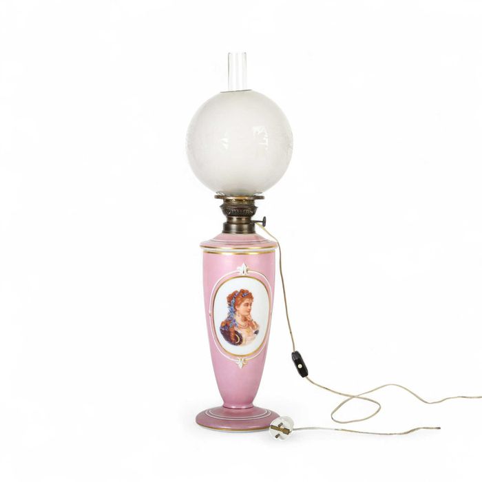 Imponente Candeeiro Arte Nova