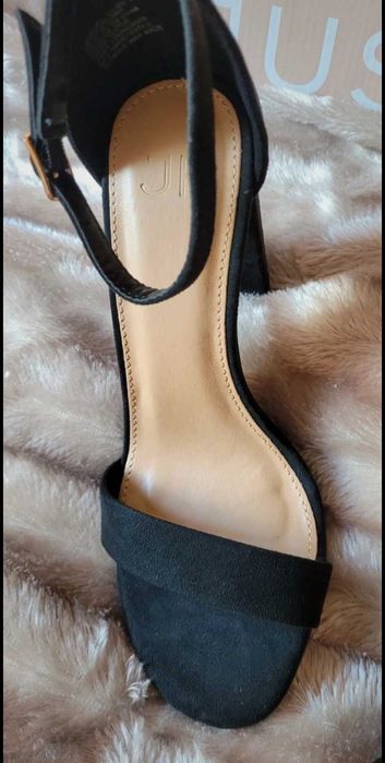 Sandálias Novas Just Fab