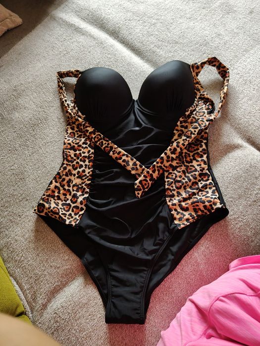 Kostium kąpielowy panterka rozmiar 44 nowy