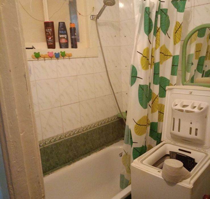 Продаж 2 кімнатної квартири Молодогвардійська