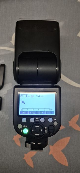 Flash Godox TT685II-C Canon – Excelente Estado – 100€ 
Vend