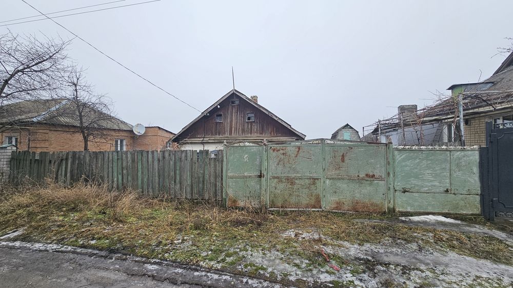 Продам півбудинку окремий двір Арнаутово