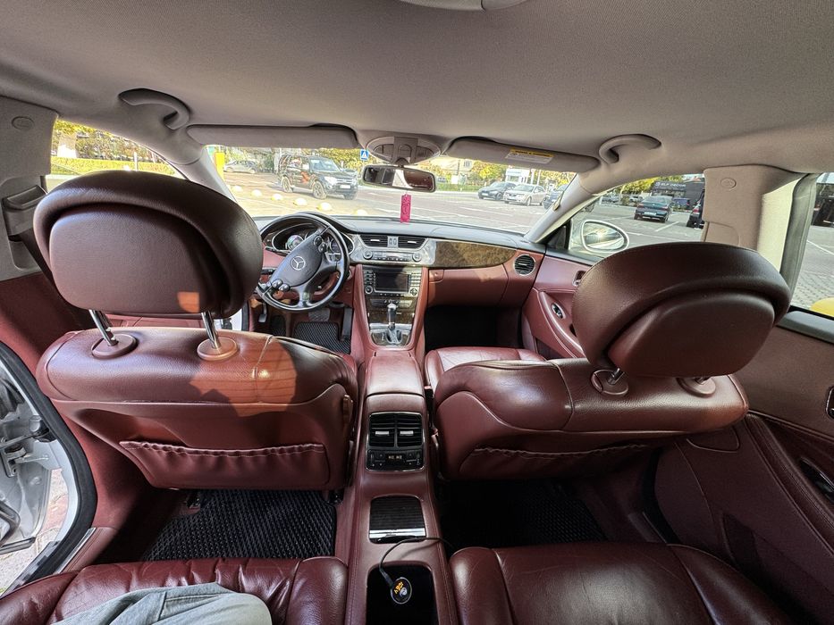 Продам Mercedes-Benz CLS-320 дизель