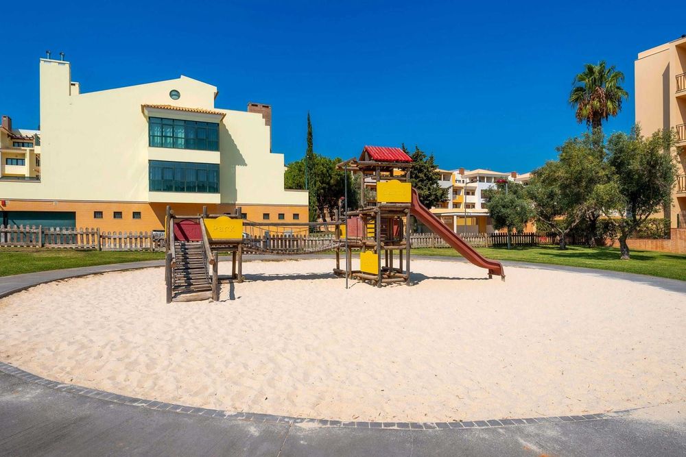 PRESTIGE MOURA ZARA T3 - com piscina e garagem em Vilamoura.
