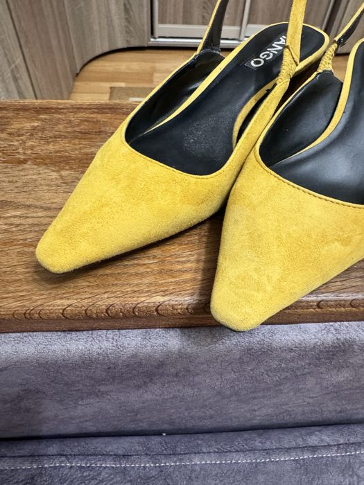 Босоніжки mango