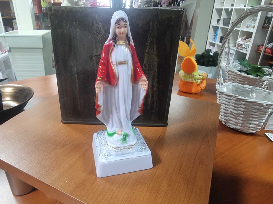 Figura Matka Boża Niepokalana LED Figurki Matki Boskiej do kapliczki