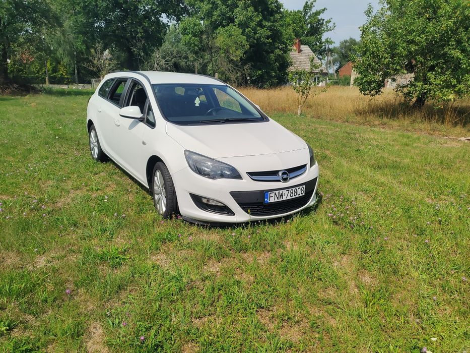 Astra j Sport Tourer 2013r lift