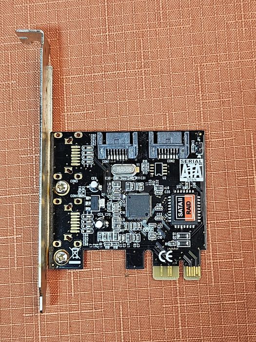 kontroler RAID SATA II na złączu PCI Express (PCIe)