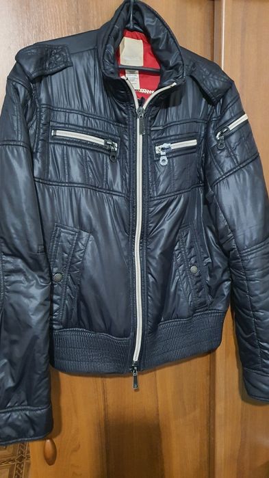 Куртка Diesel. розмір L.