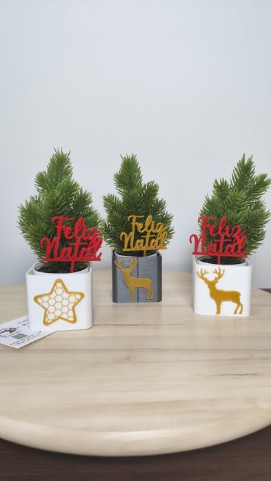 Vaso com pinheirinho artificial Feliz Natal