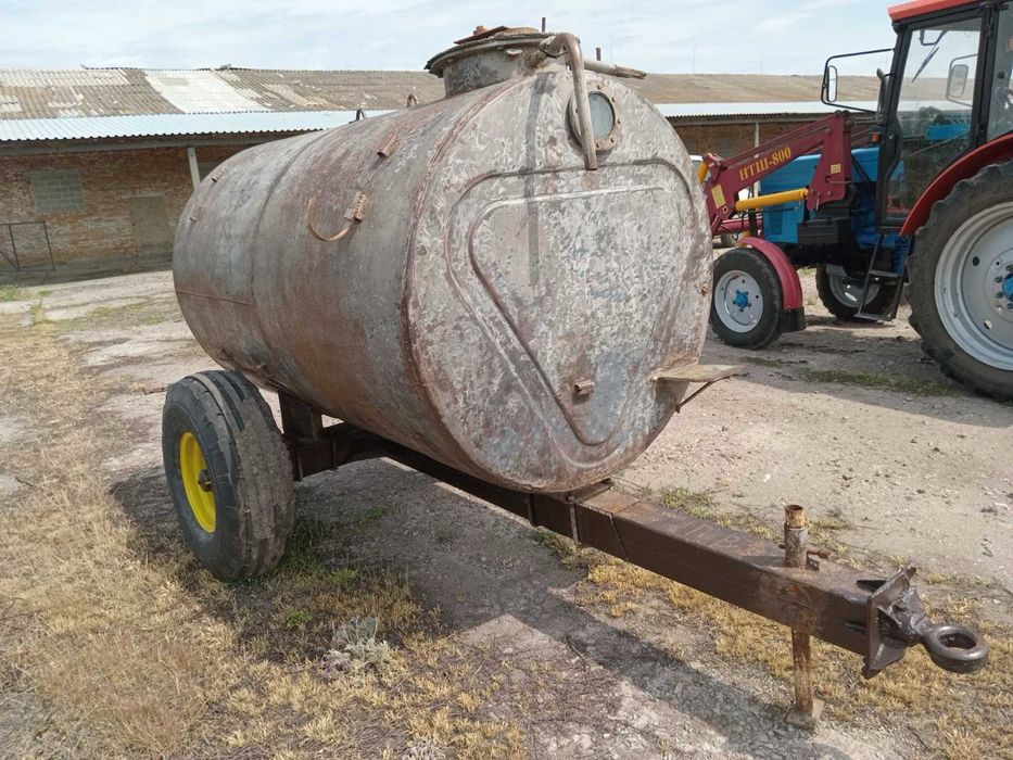 Продам бочку 3 куба