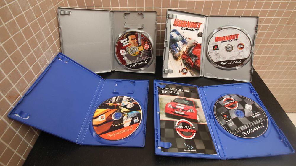 Jogos de videogame  PLAYSTATION 2