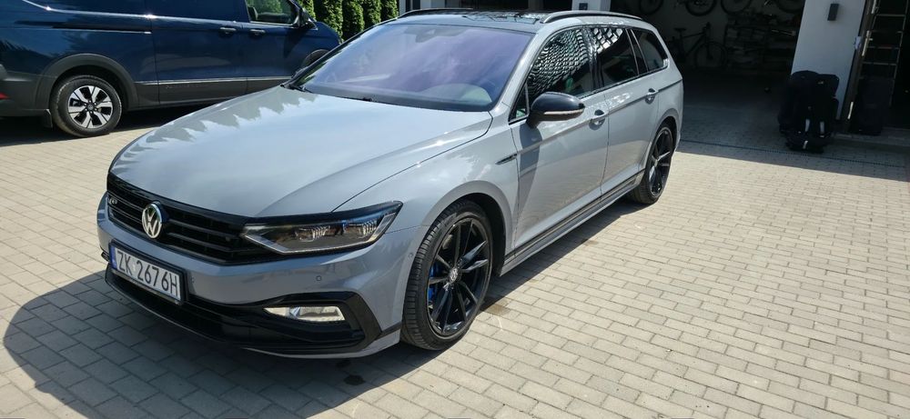 Volkswagen Passat Pierwszy właściciel -poza salonem (samochód stał rok w salonie )