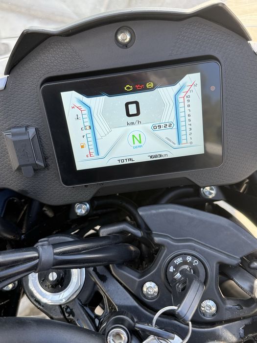 QJ motor 700cc (procuro carrinha comercial L2 media)( com garantia de fabrica ate 2030)