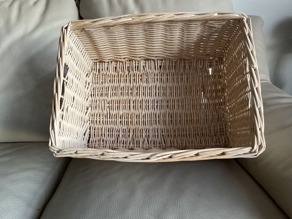 cesto branco em verga (grande)