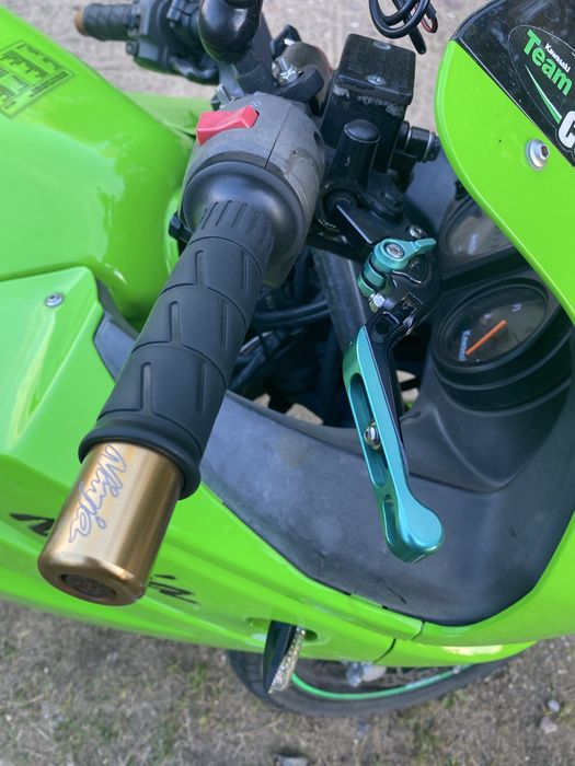 Kawasaki Ninja 250R A2