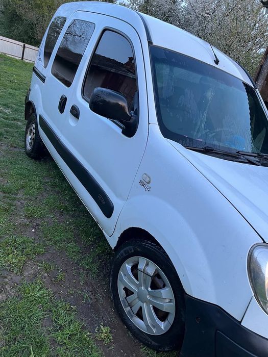 Рено.            Канго