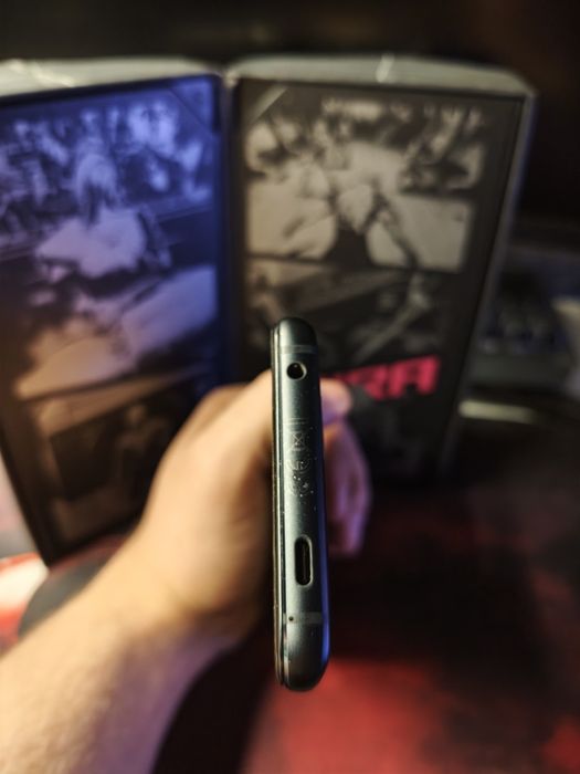 Telefon Asus Rog Phone 5s pro