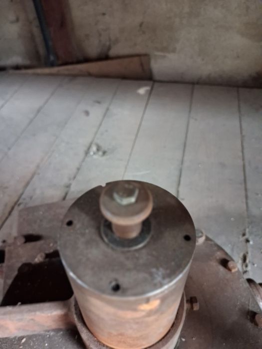 Stary używany SUPORT imak sanki do tokarki