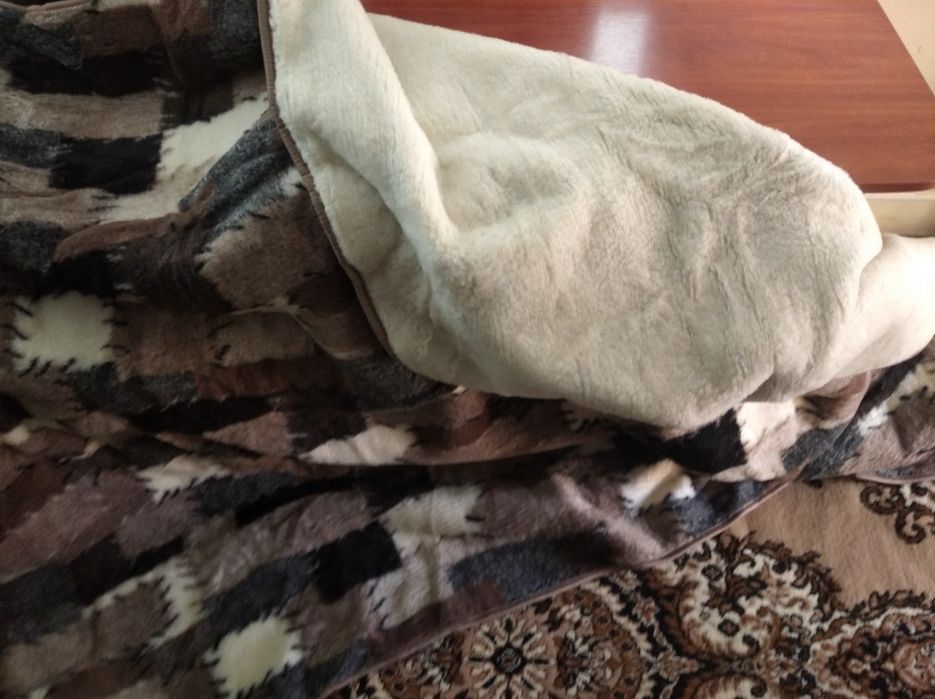 Плед одеяло из овечьей шерсти