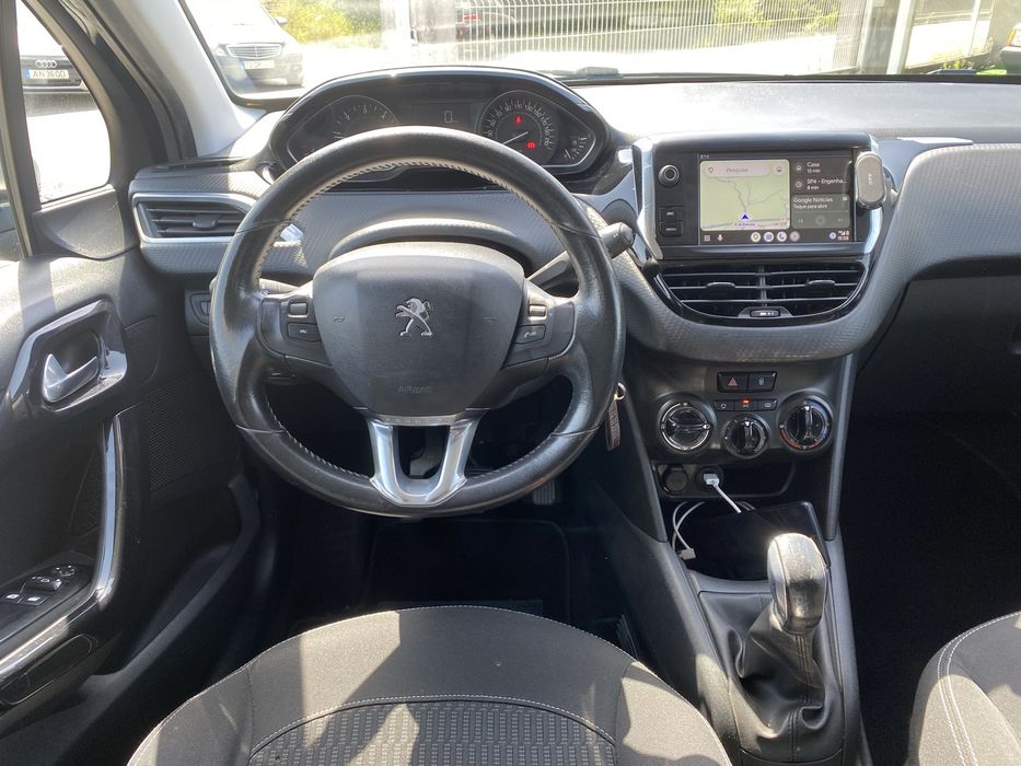 Peugeot 208 1.6 HDI - Android + Câmara