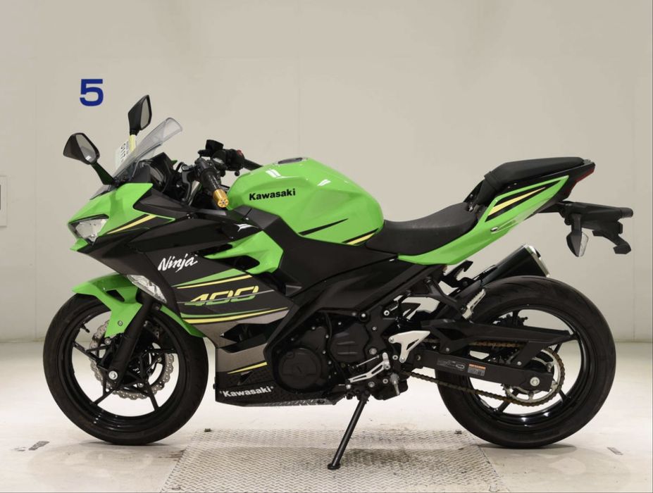 Kawasaki Ninja 400 2023  рік