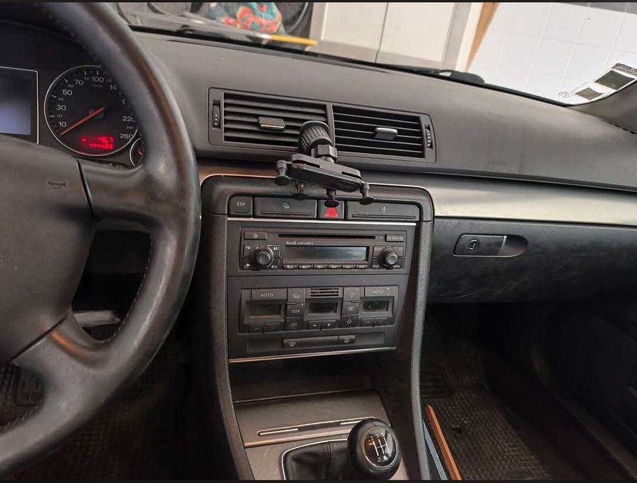 Audi A4 1.6 gasolina 140mil kms reais