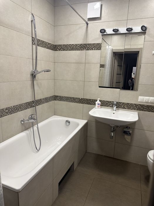 2- к квартира  68 кв м від господаря