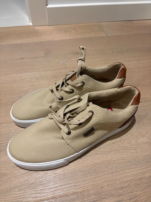Trampki Levis nowe rozmiar 46,5