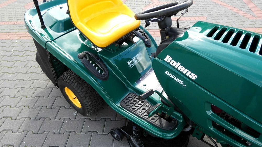 Traktorek kosiarka Bolens Briggs&Stratton (230902.5) - Baras