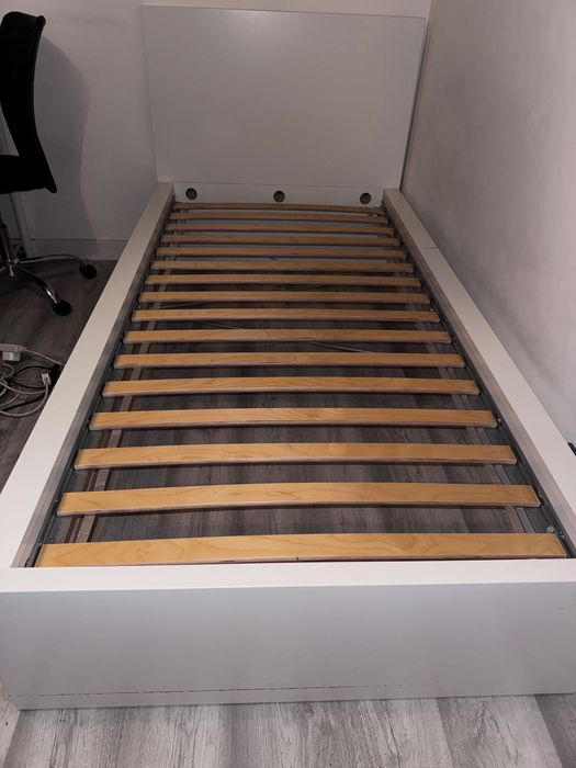 Ikea cama 90*200 com estrato incluído
