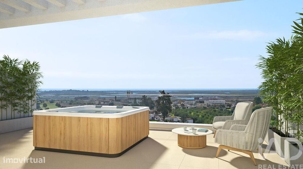 Apartamento T2 em Tavira (Santa Maria e Santiago) de 100,00 m2