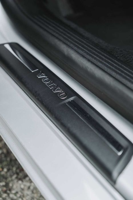 Volvo V40 - Conforto, Segurança e Estilo