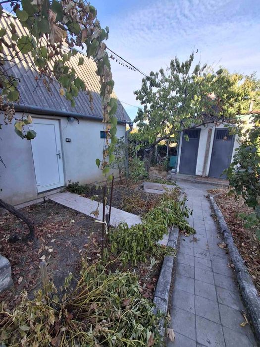 (13) Продам компактний будинок з мансардою в Сухому Лимані