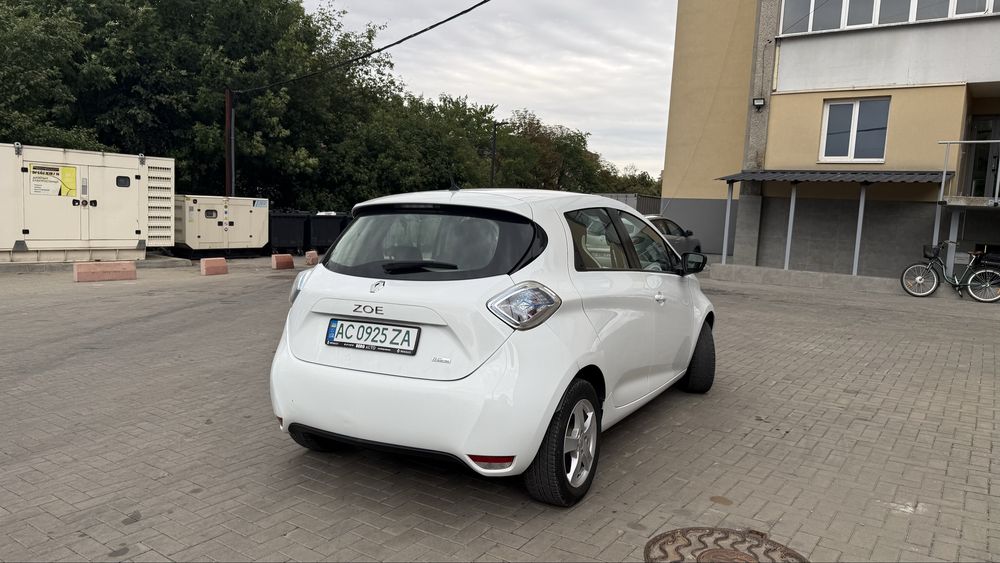 Оренда авто - Рено зоя/Renault Zoe