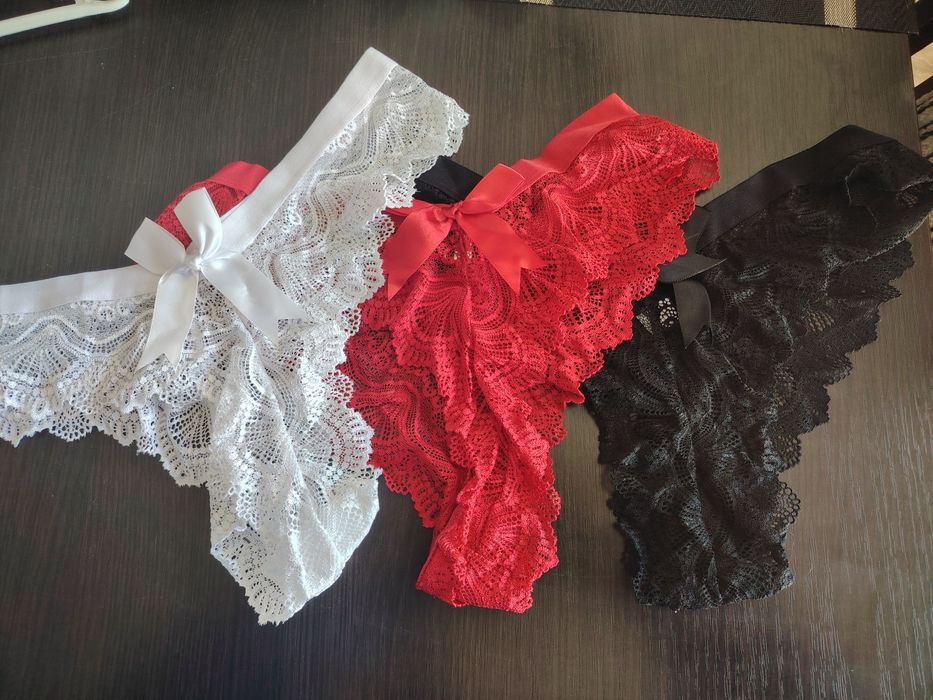 Koronkowe stringi damskie 3 sztuki