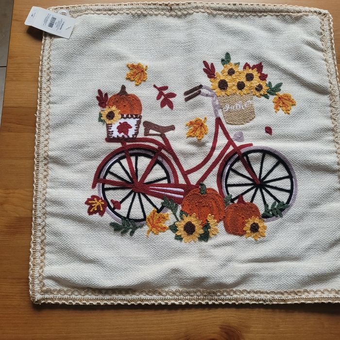 Piękna poszewka na poduszkę 45x45 Homla