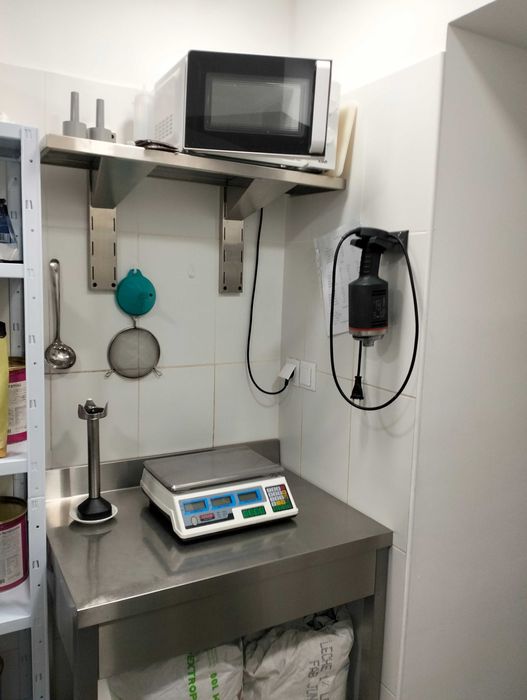 Trespasse Gelataria  Cafeteria com fabrico proprio de gelato Italiana