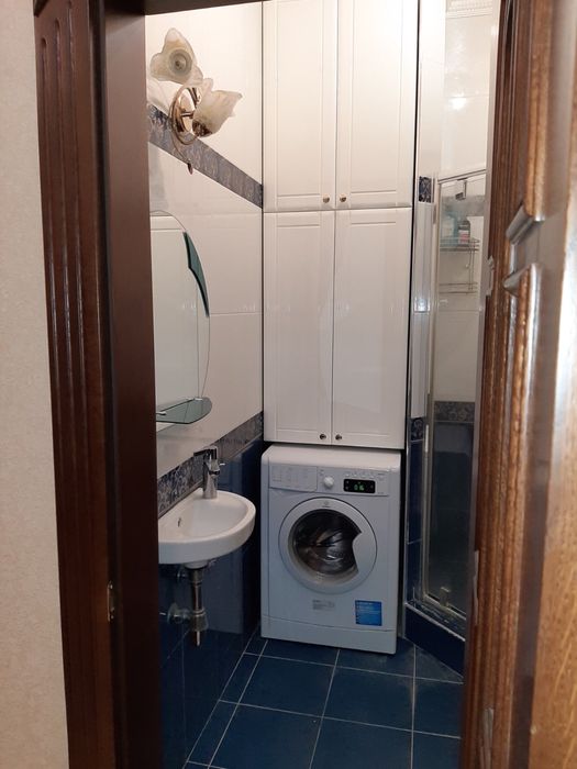 Здам 3-х к. квартиру на вул. Хрещатик, 27Б в будинку з ГЕНЕРАТОРОМ