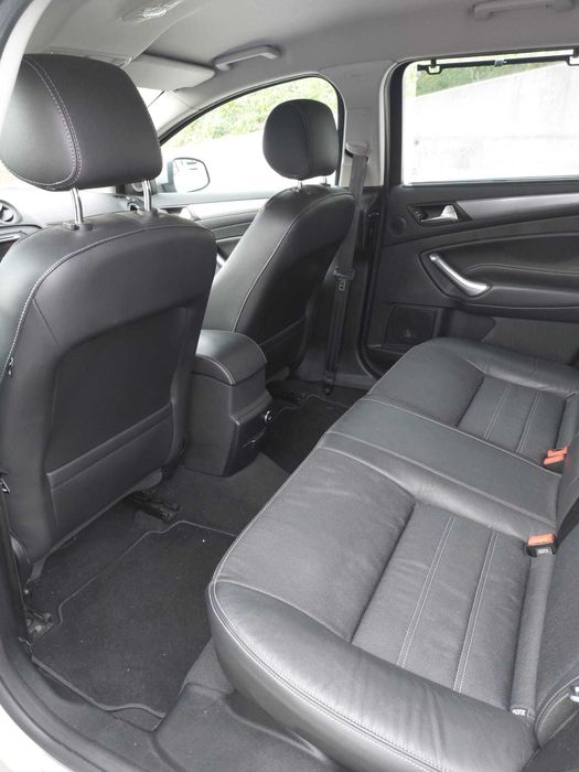 Ford Mondeo Titanium — photo 4
