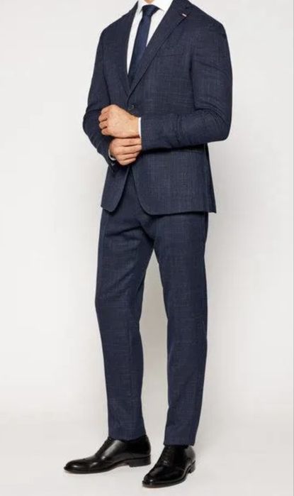 Tommy hilfiger szary w prążki garnitur 46 virgin wool