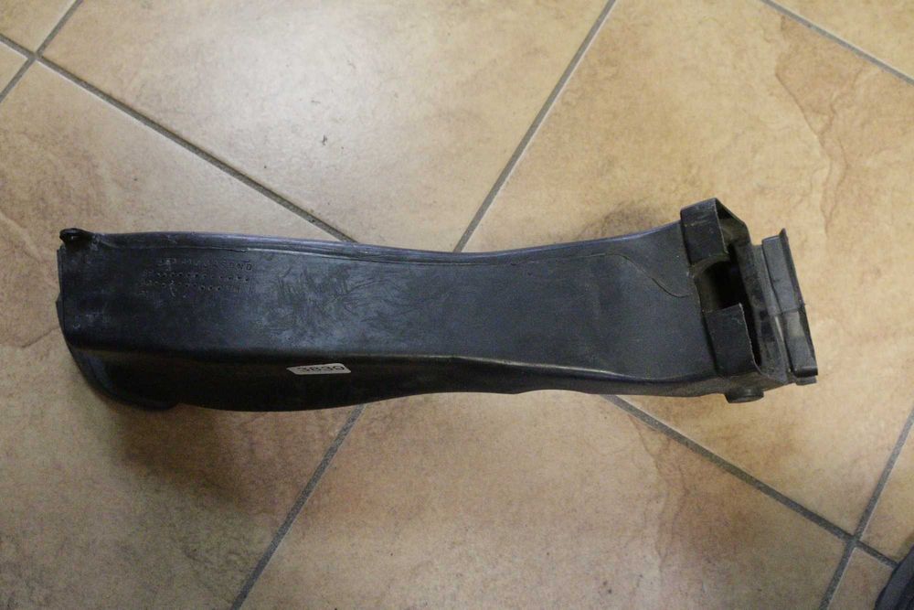 3839 Lewy dolny wlot powietrza Honda Goldwing GL 1500