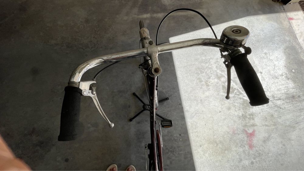 Bicicleta com 70 anos +-